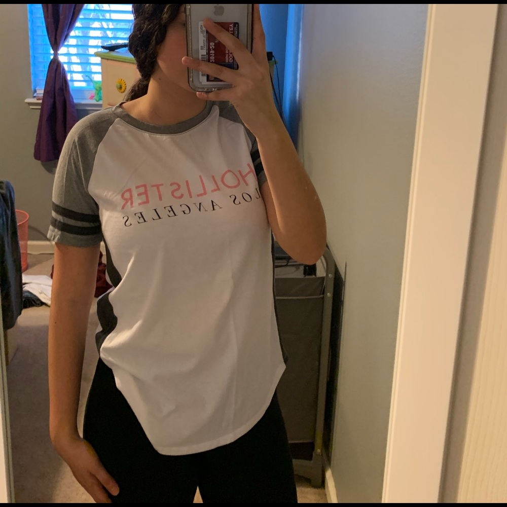 Hollister Tee